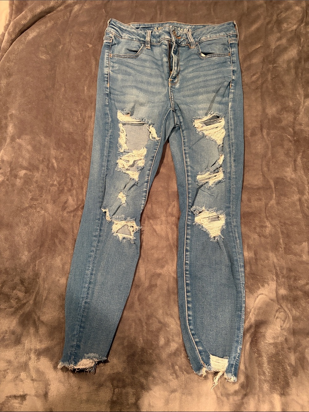 American Eagle Outfitters Light Blue Ripped Skinny Jeans